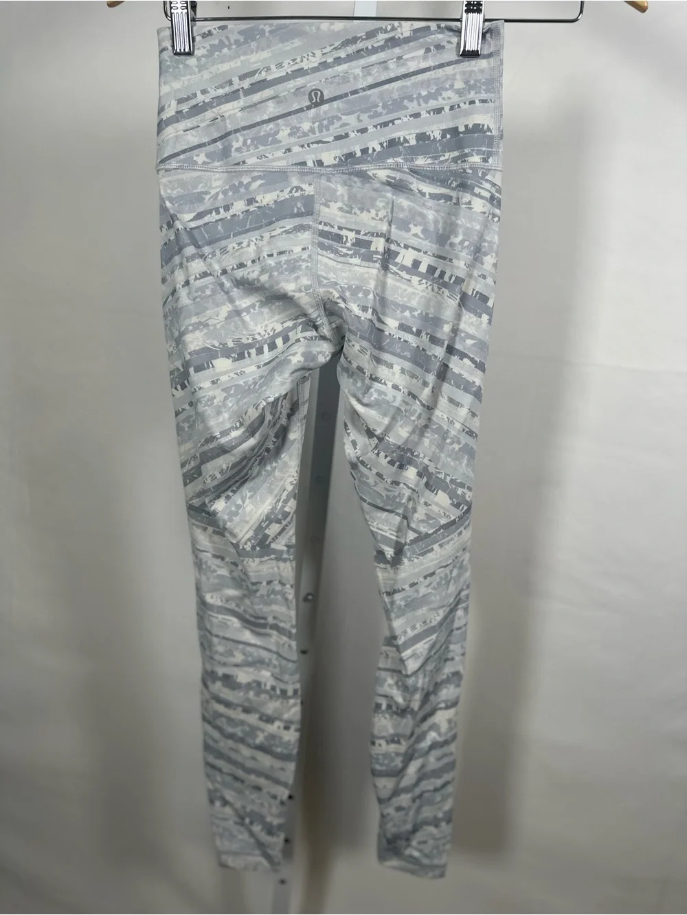 Lululemon Gray White Abstract High Rise Leggings Women’s Yoga Athletic Pants 2-4